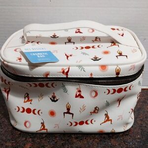 Large White Yoga Pattern Cosmetic Bag